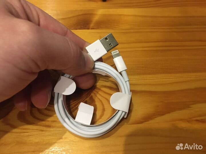 Продам кабель зарядки для iPhone Lightning USB