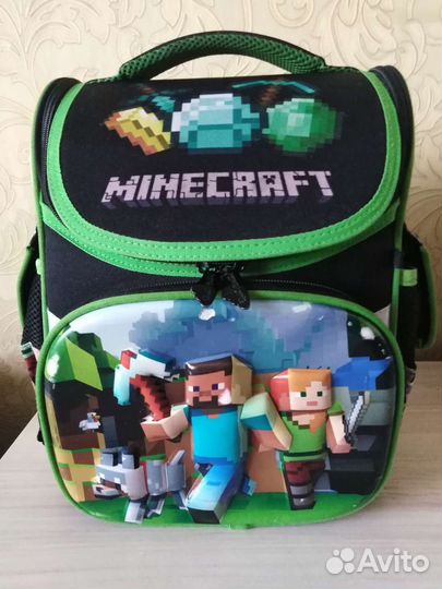 Рюкзак школьный