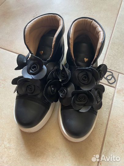 Кроссовки, лоферы, ботинки