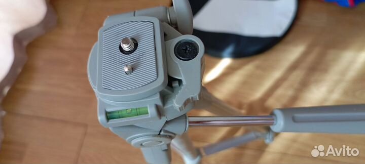 Штатив для фотоаппарата