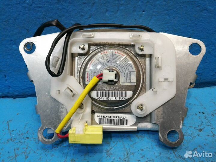 Подушка безопасности в руль Mazda Tribute