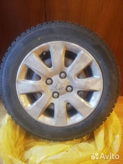 Bridgestone Ice Cruiser 7000S 185/65 R15 88T