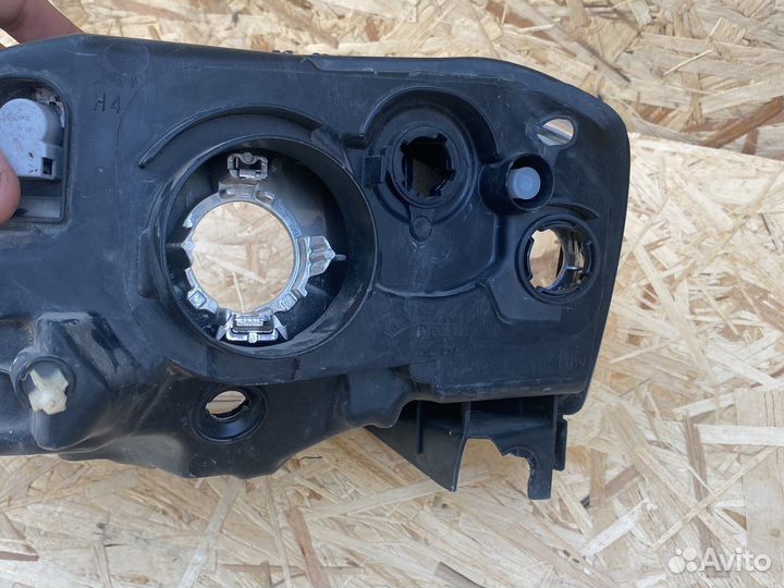 Фара Renault Logan, LADA Largus 10-14 г. в