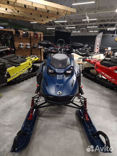 Снегоход 2025 Summit X Expert 