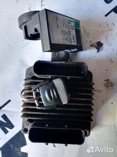 Блок управления двигателем Opel Astra G X16XEL