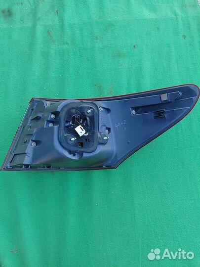 Стоп внешний левый lexus LS 460 600HL