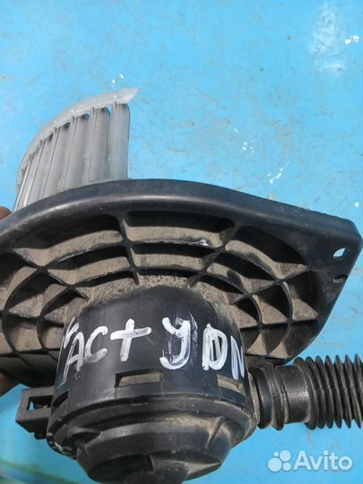 Моторчик отопителя (печки) Ssang Yong Actyon Spor