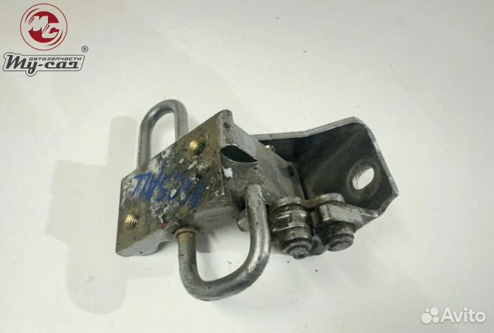 Петля двери передней правой audi a6 4b-c5 рестайлинг (2001-2004) 0.0 4b0833412e