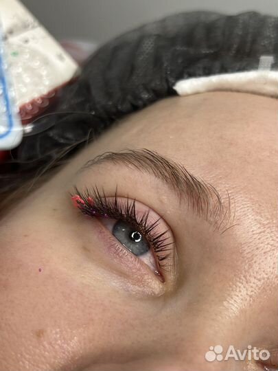 Обучение наращиванию ресниц