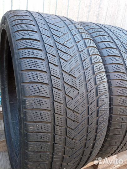 Pirelli Scorpion Winter 315/35 R21