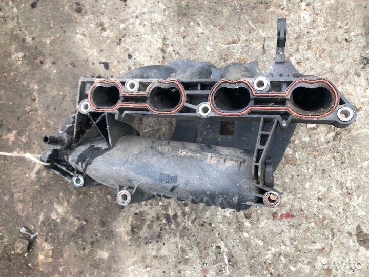 Коллектор впускной Ford Focus 1 1.6 2000
