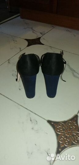 Босоножки бархатные