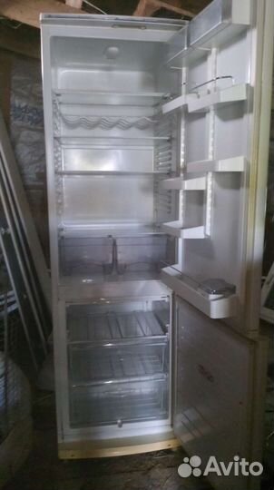 Продам холодильник рабочий