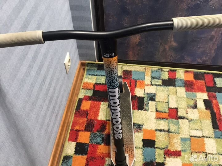 Парковый самокат mongoose