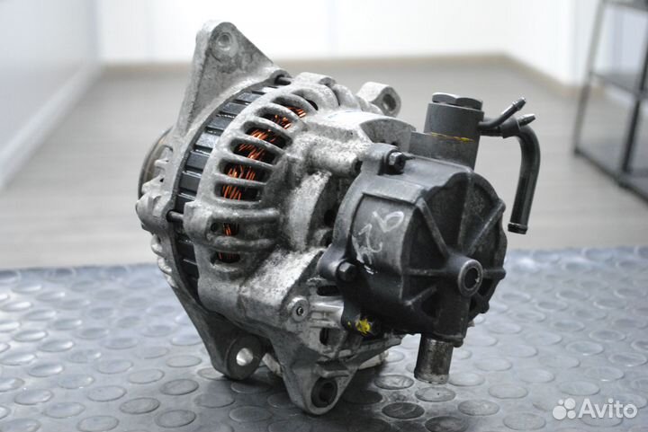 Генератор Hyundai H-1, Porter, Kia Pregio б/у 75А
