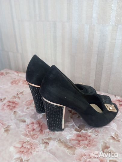 Продам туфли