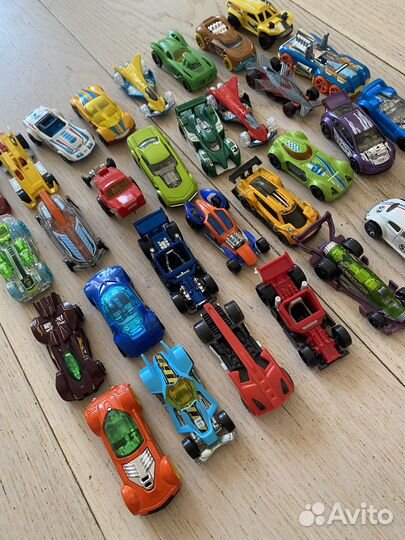 Машинки Hot Wheels
