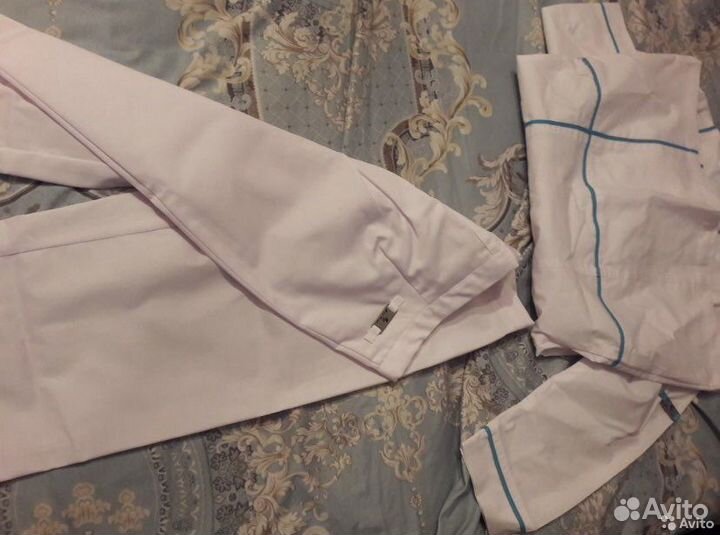 Медицинский костюм женский