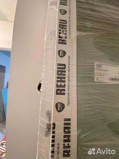 Окно-Балконная дверь новая Rehau