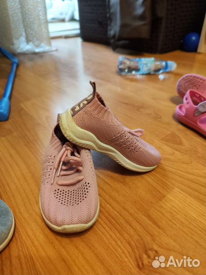 Обувь на девочку 24размер