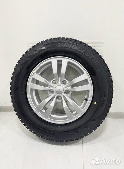 Новые Mitsubishi Outlander, Bridgestone 215/70 R16