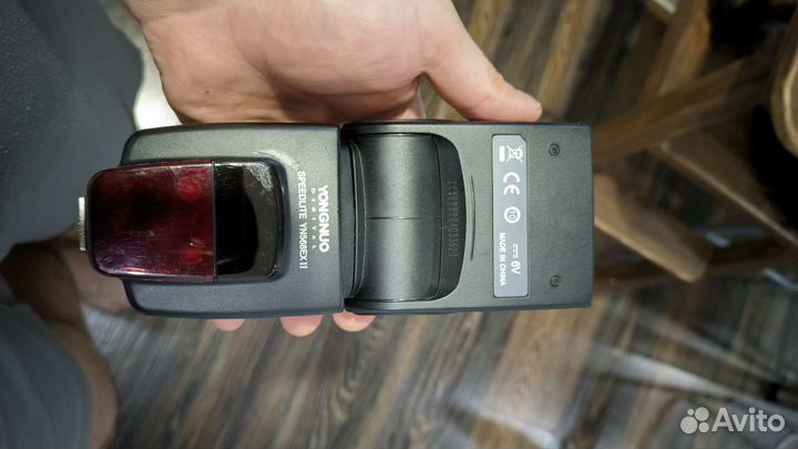 YN568EX II