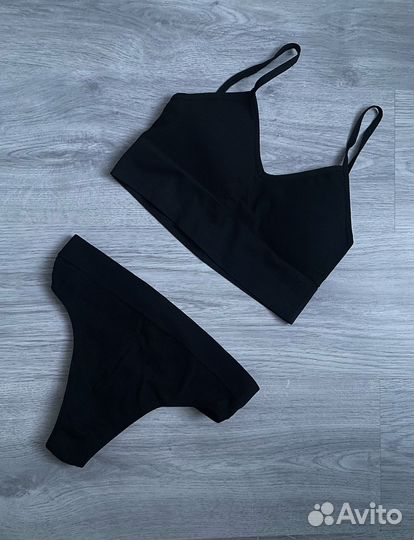 Вещи пакетом на девушку