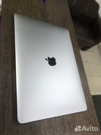 Ноутбук Apple MacBook Air A2337