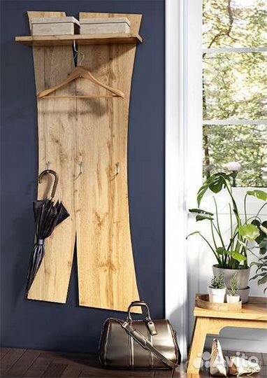 Вешалка в прихожую с полкой