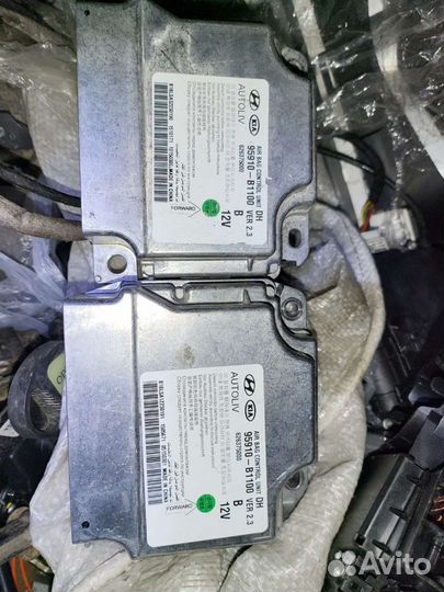 Блок управления airbag srs Genesis G80 Hyundai