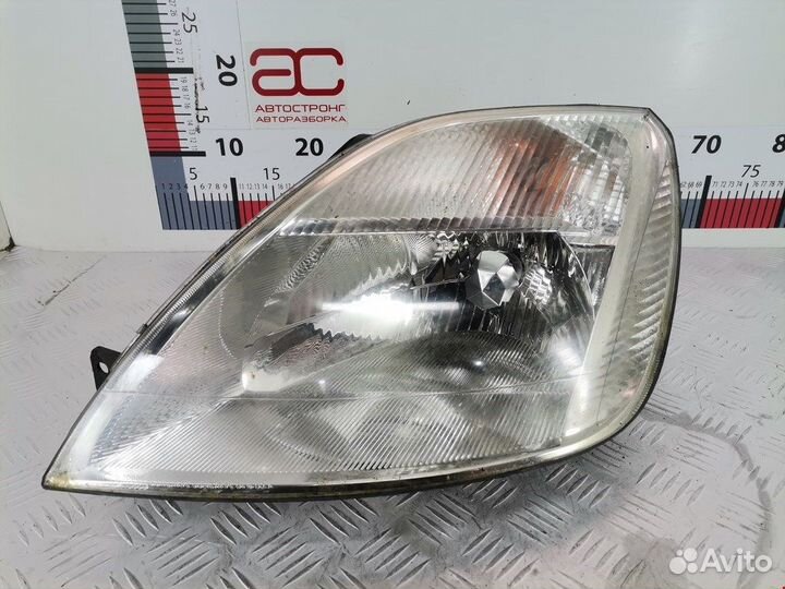 Фара передняя для Ford Fiesta 5 1320349