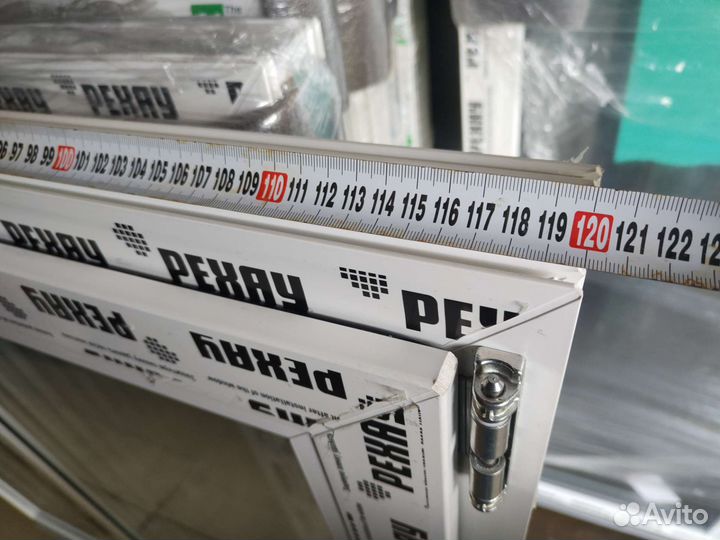 Пластиковые окна Rehau (120 * 120 см.)