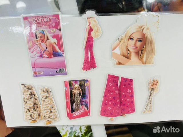 Магниты с изображением кукол Barbie в ассортименте