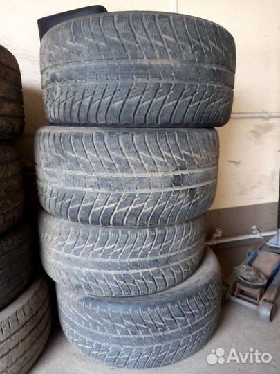 Pirelli P Zero 275/45 R21 и 315/40 R21 30N