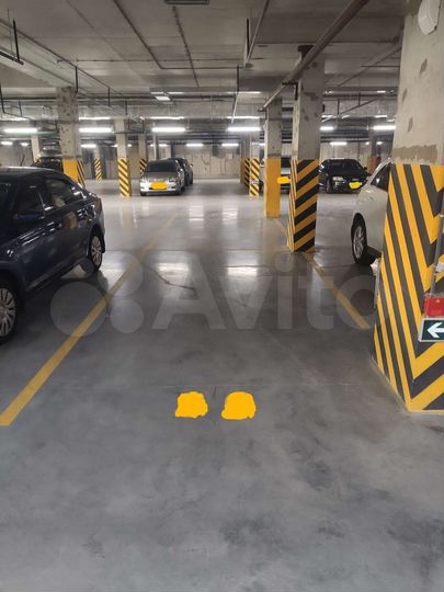 Машиноместо, 14 м²