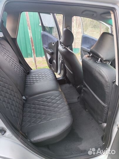 Honda Fit 1.3 CVT, 2010, 283 000 км