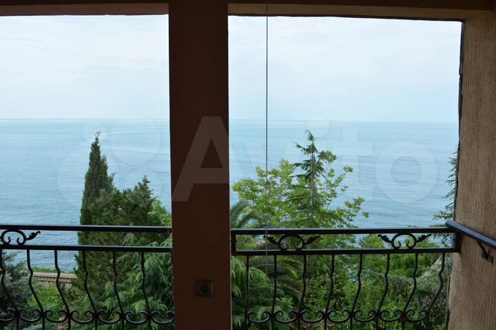 Дом 229 м² на участке 13,5 сот.