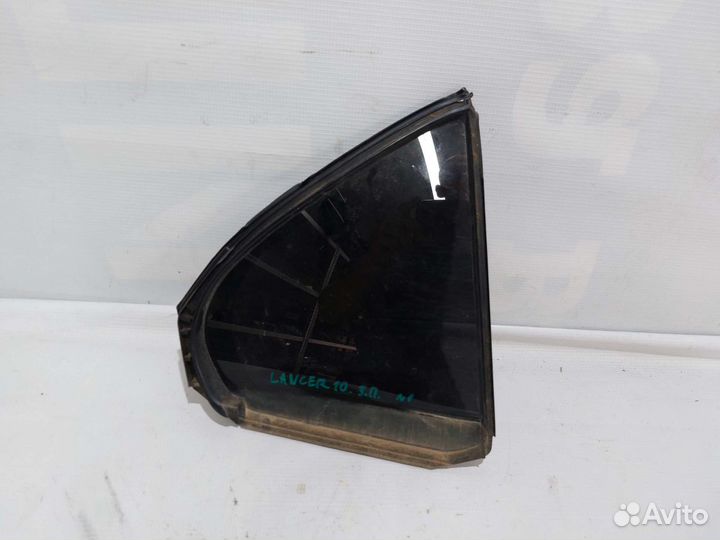 Форточка задней правой двери Mitsubishi lancer 10