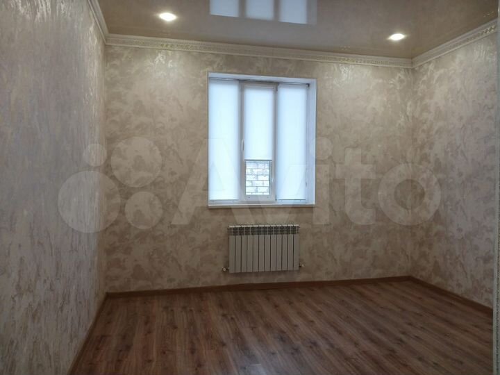 Дом 190 м² на участке 6 сот.