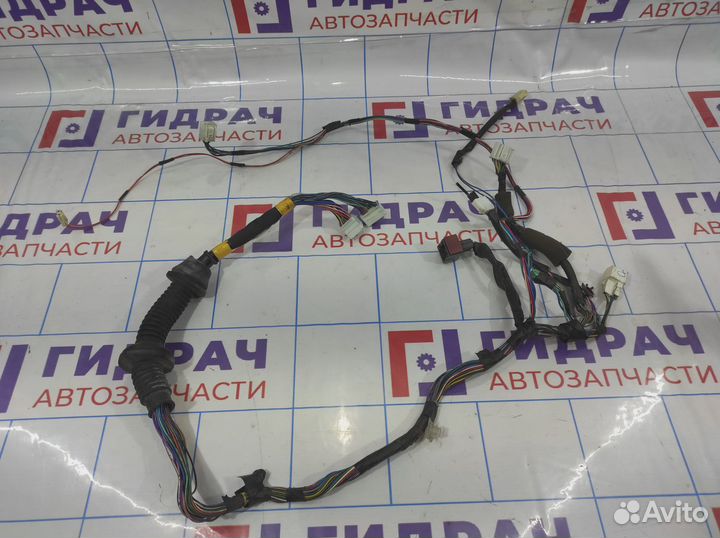 Проводка (коса) двери передней левой Toyota Avensi