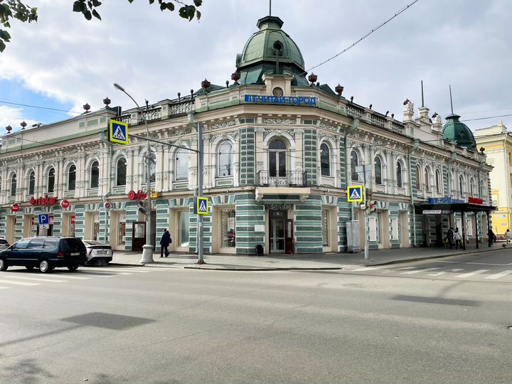 Торговая площадь, 182 м²