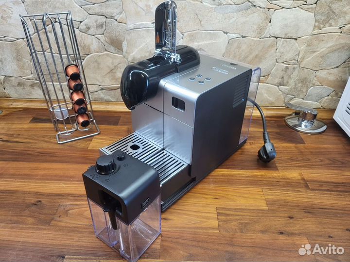 Капсульная кофемашина delonghi nespresso EN520