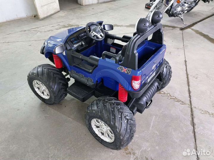 Электромобиль детский двухместный Ford Ranger