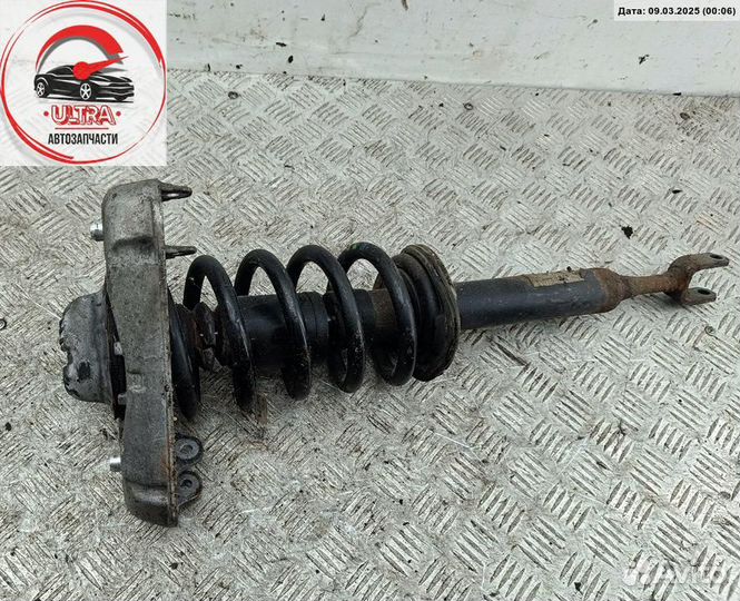 Стойка подвески передняя правая б/у Audi A4 B6 (2001-2004)