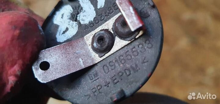 Заглушка буксировочного крюка Opel Meriva B 2010