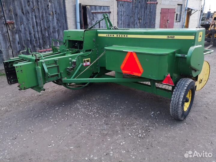 Пресс-подборщик John Deere 342, 2000