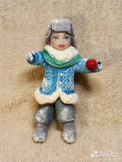 Ёлочная ватная игрушка девочка с шариком