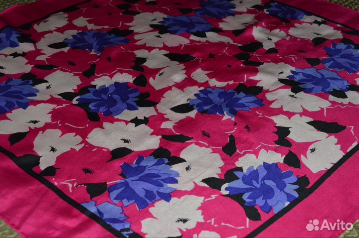 Яркий шелковый платок фуксия шелк натуральный