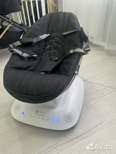 Кресло-качалка 4moms mamaRoo New черная