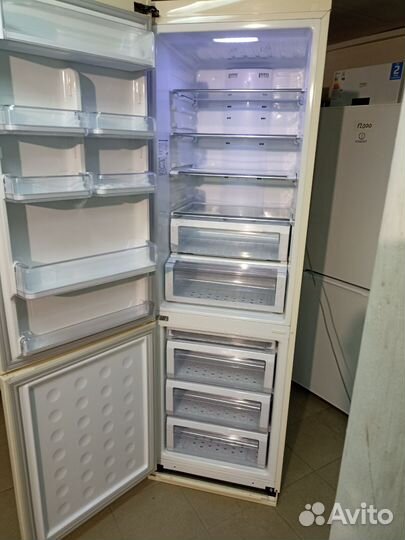 Холодильник samsung бежевый